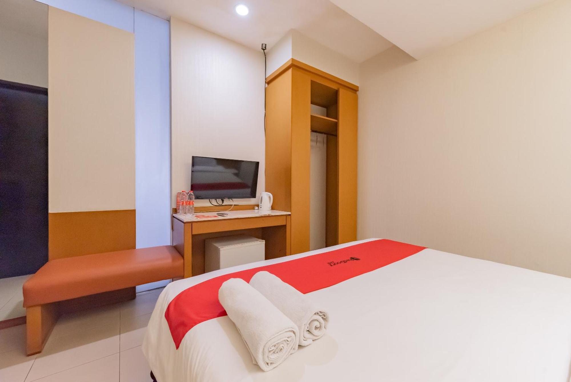 Reddoorz Plus @ Cipaganti Street 3 Bandung Exterior foto