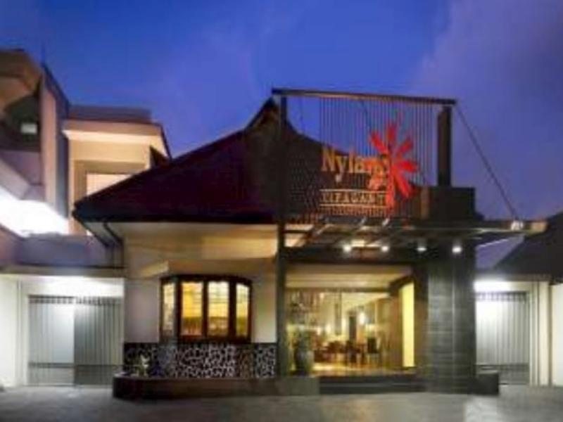 Reddoorz Plus @ Cipaganti Street 3 Bandung Exterior foto